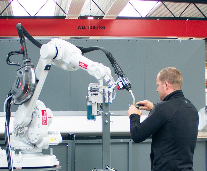 Operatørkursus til industrirobotter